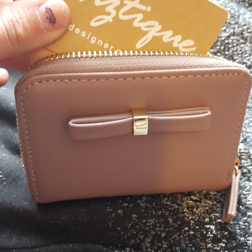 Miztique Mauve Bowtie Wallet with Tags!